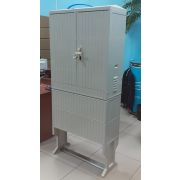 Щит с фундаментом из полиэстера 880х1000х320 (ВхШхГ) IP54